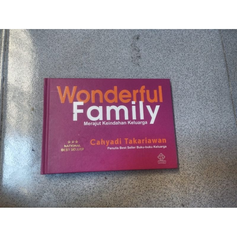 buku Wonderful Family