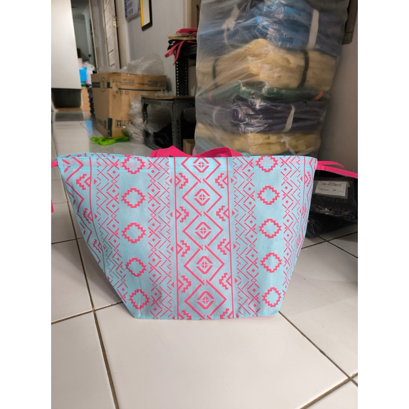 

goodie bag kotak 22 spunbond syukuran hantaran jahit