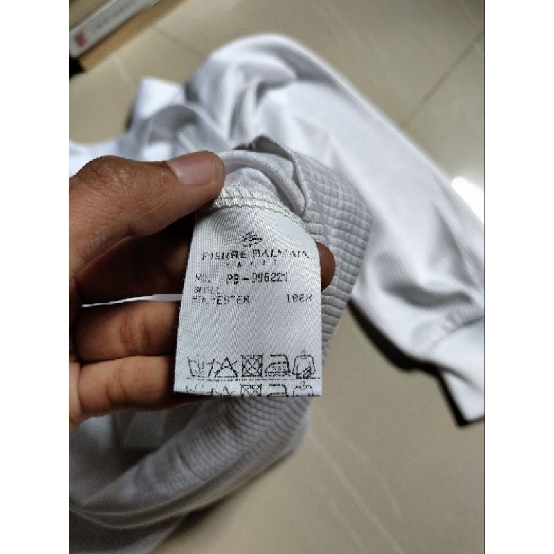 preloved kaos Pierre balmain