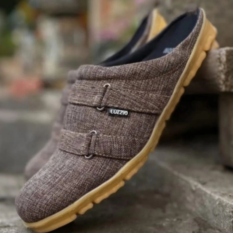 Bustong Slop Selop Sepatu Sandal Kulit Pria Slip On Kasual Sintetis Kerja Kantoran Formal Sol Karet