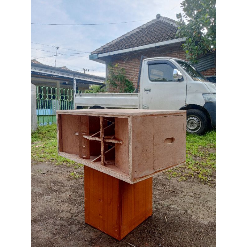 BOX SPEAKER 10 INCHI MODEL CLA DOUBLE