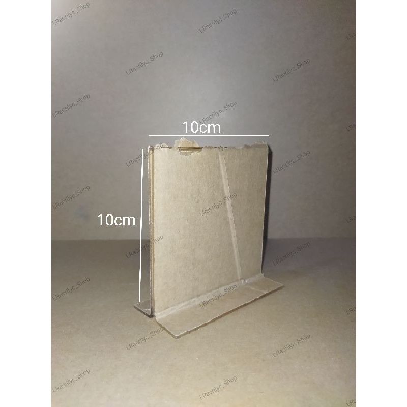 

AKRILIK DISPLAY NOMOR MEJA/QRIS UKURAN 10X10CM MODEL T