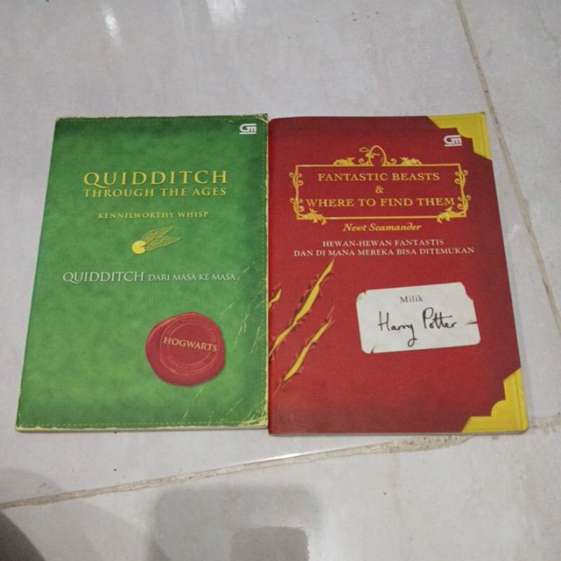 BUKU MILIK HARRY POTTER. FANTASTIC BEAST. QUIDDITCH THROUGH THE AGES. 2 BUKU