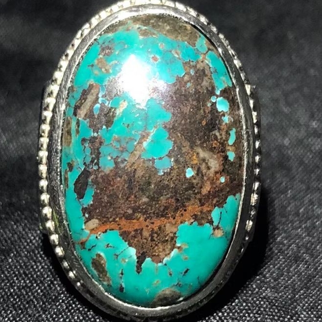 pirus persia ijo berkarakter