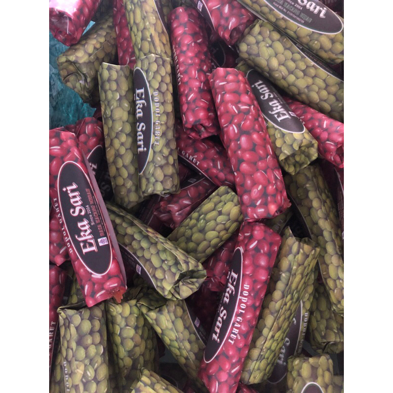 

Dodol Garut Eka Sari Kacang Hijau Kacang Merah 500 gr