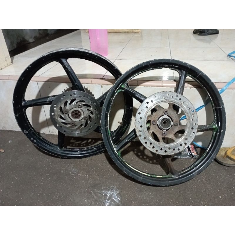 Velg SUPRA X 125 DEPAN BELAKANG SET