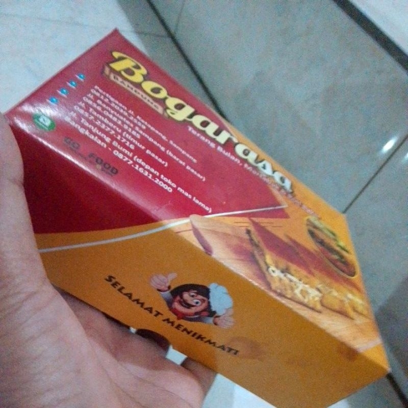 

kardus request (cocok buat penjual makanan)