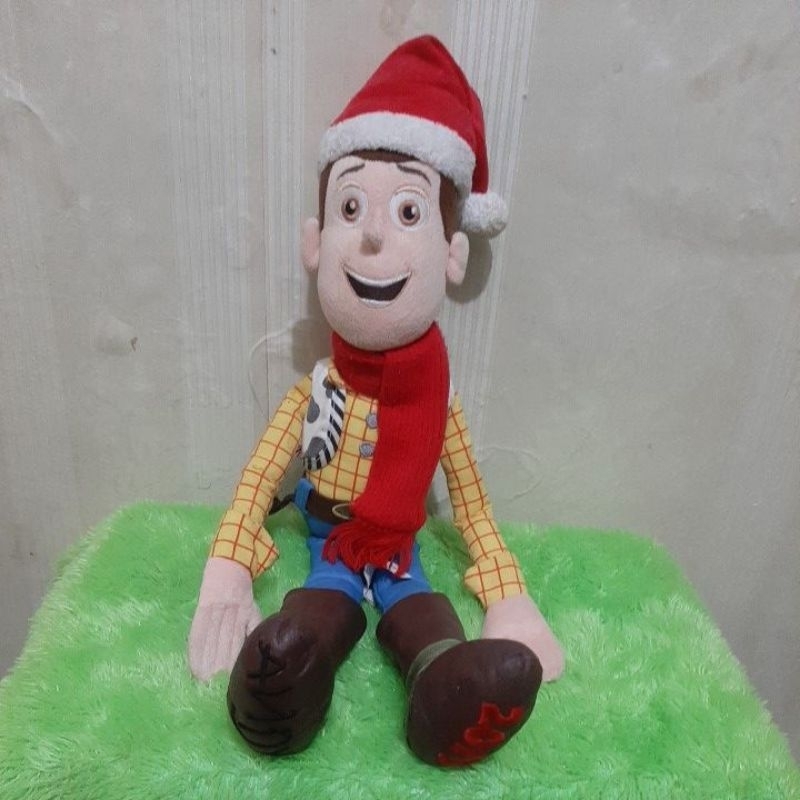 boneka woody natal