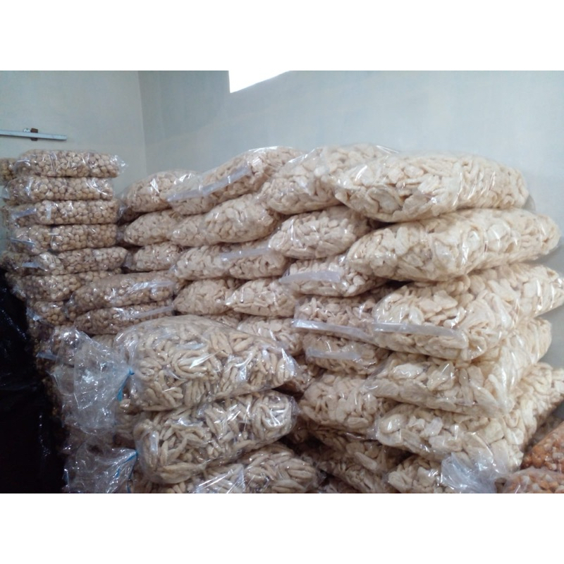 

SIOMAY KERING PILUS DAN CUANKI LIDAH