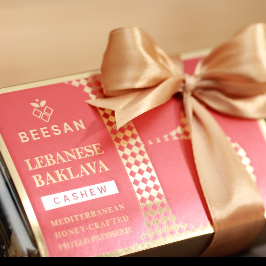 

Beesan Lebanese Baklava Kacang Mete 190g