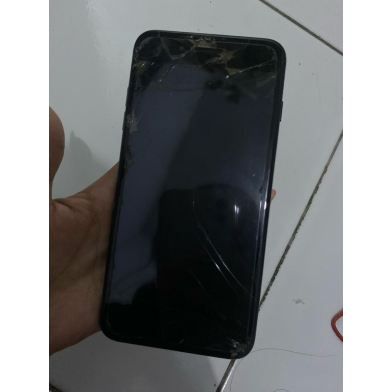 HANDPHONE SECOND MURAH IPHONE 7+ HITAM