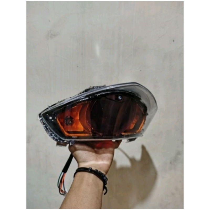Lampu Stop Rem Belakang Mio Soul GT Custom Warna Hitam Oranye