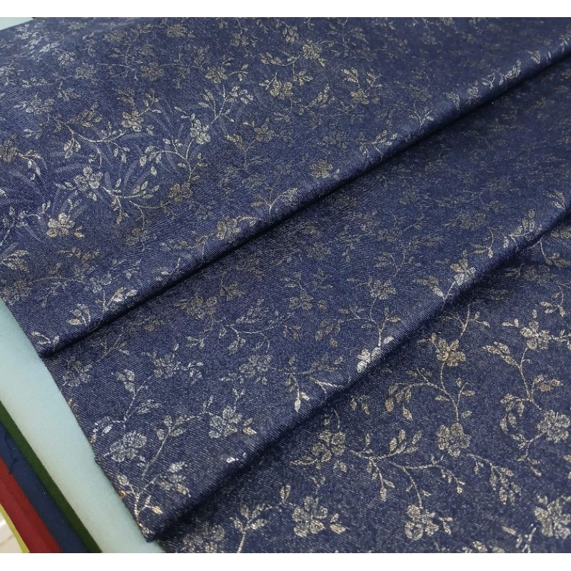 Kain jeans motif/Kain jeans motif bunga per 25 cm