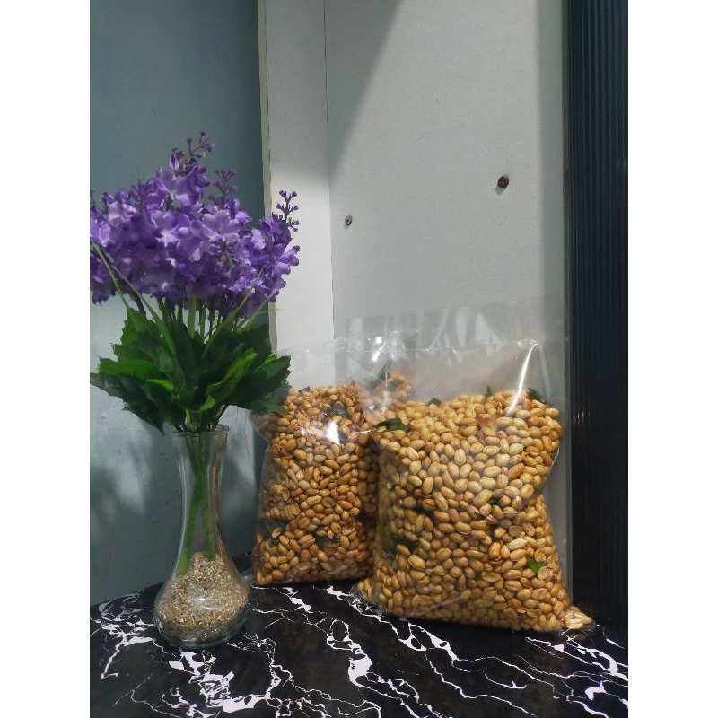 

KACANG BAWANG / KACANG TOJIN 1KG GURIH DAN ENAK HOME MADE