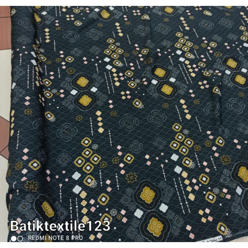 Kain Batik//Batik Meteran Batik Semisutra halus//Motif nuansa Bali