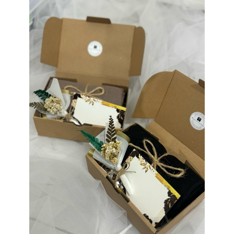 

GIFTBOX WISUDA / HADIAH WISUDA / HADIAH ULANG TAHUN / HAMPERS
