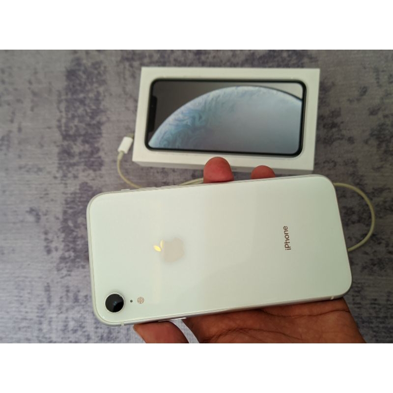 ip XR 64gb ibox like new