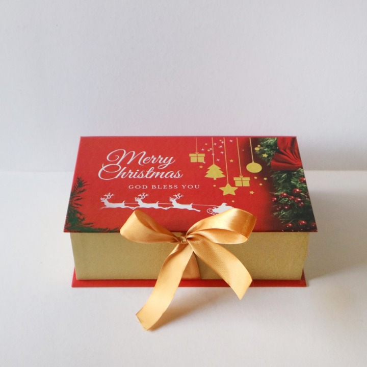 

Box Christmas Sekat Edisi Natal Fancy Import Paper Kotak Kue Natal Board Tebal Ukuran 24.5 x 15 x 8 cm