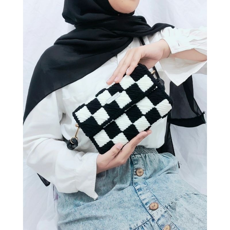 CHENILLE BAG ( Tas Rajut Wanita )