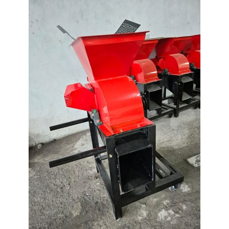 MESIN CACAH RUMPUT DAN RANTING MULTIFUNGSI BERKUALITAS