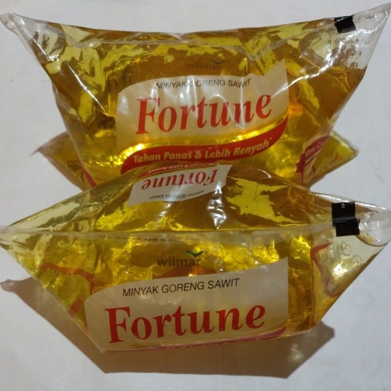 

FORTUNE BANTAL/ PILLOW Minyak Goreng 800ml ( 2 Pcs )