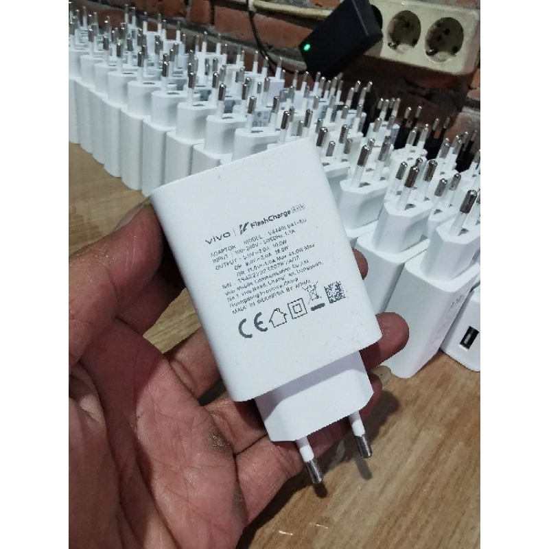 ADAPTOR BEKAS ORI 100% VIVO FAST CHARGING