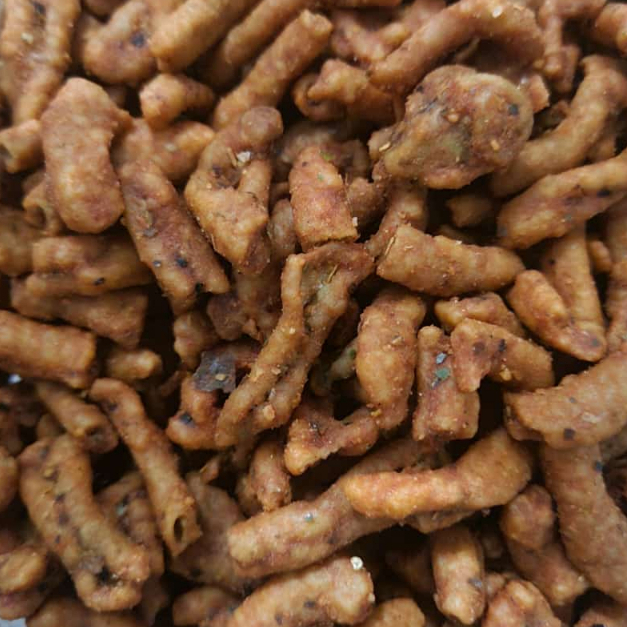

kripik usus pedas 110 gram