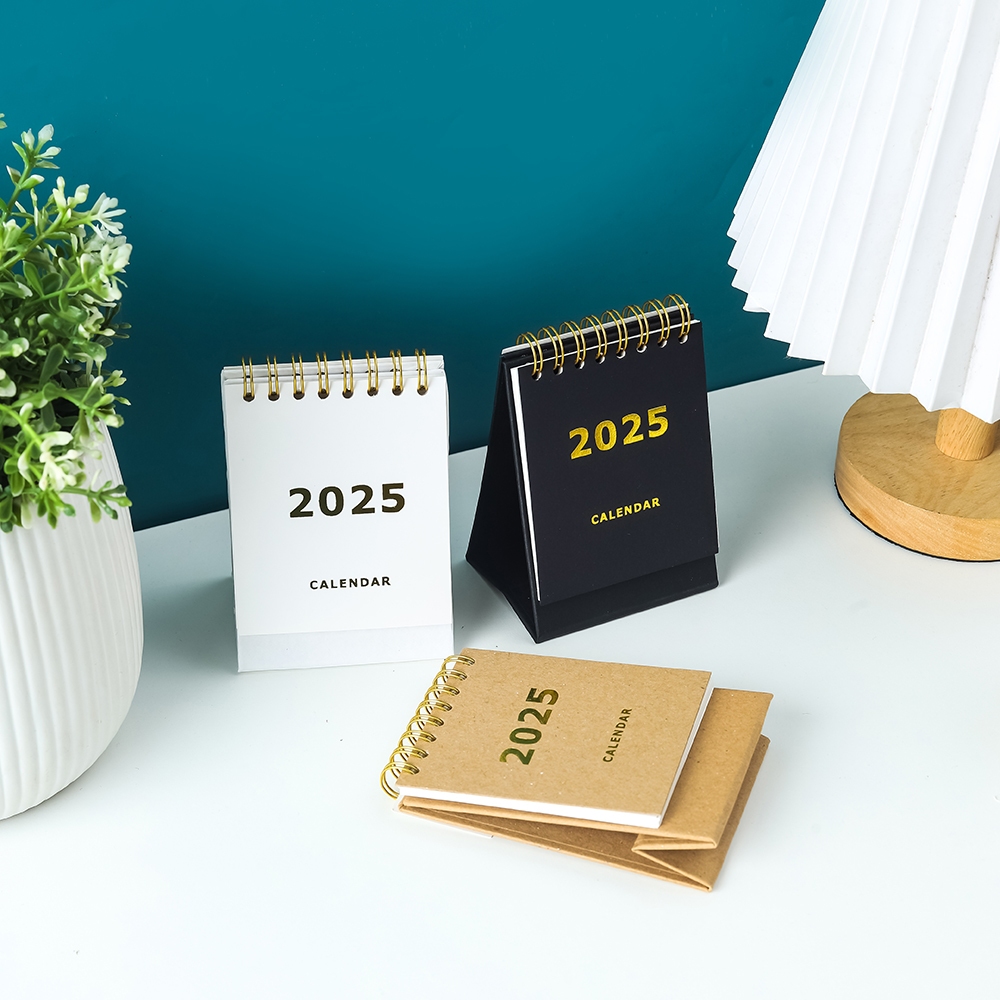 

Calendar Meja A7 2025 KRAFT/ PUTIH/ HITAM - Ukuran A7 - Kalender Meja Aesthetic - Kalendar Mini
