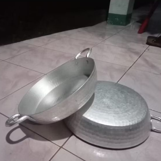 Wajan Datar / Wajan Teflon Asli Garut Diameter 35cm Tebal Dan Anti Karat.
