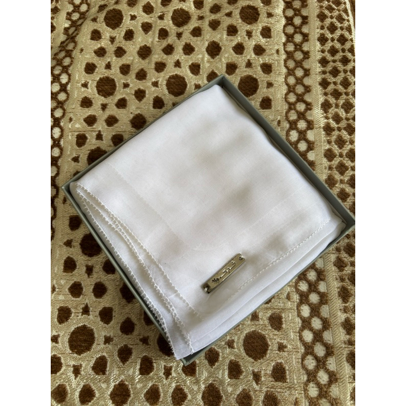 ultrafine paris scarf square merk tsabita warna broken white NEW bukan second