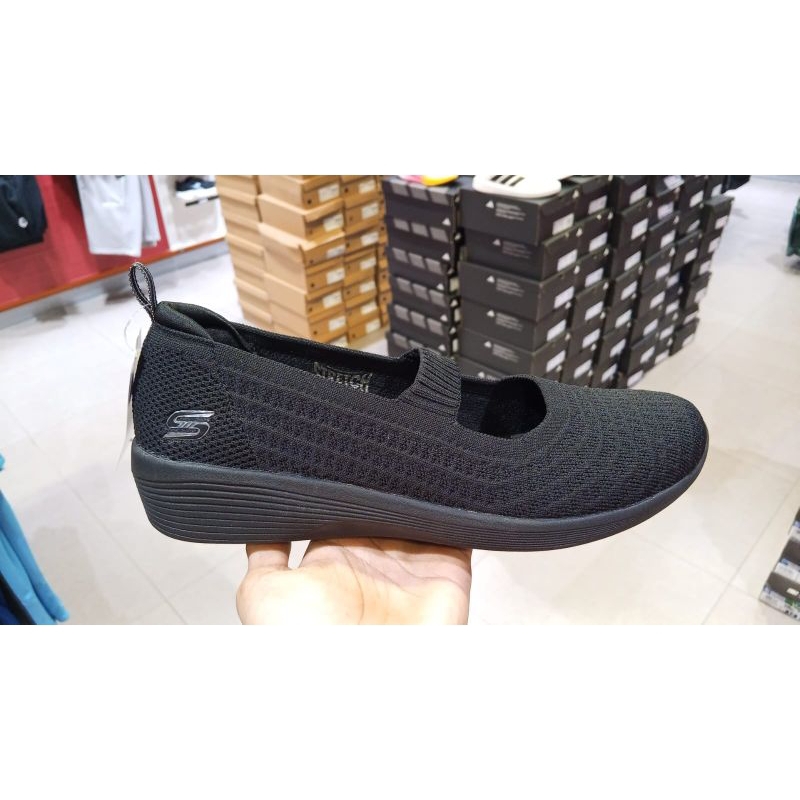 SKECHERS SEPATU SLIP ON WANITA HITAM 104111BBK