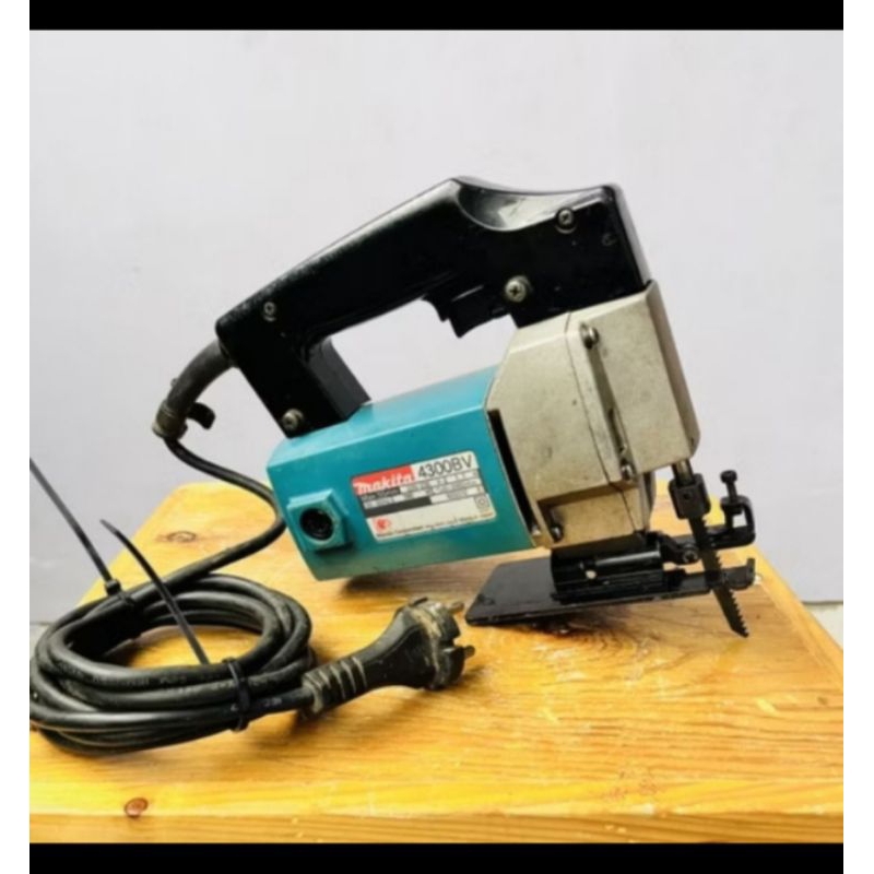 jigsaw MAKITA