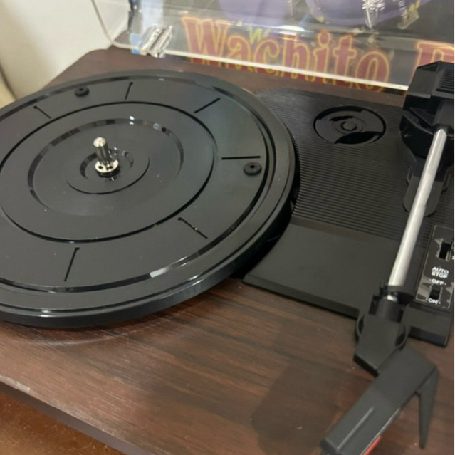 VINYL PLAYER (PRELOVED)