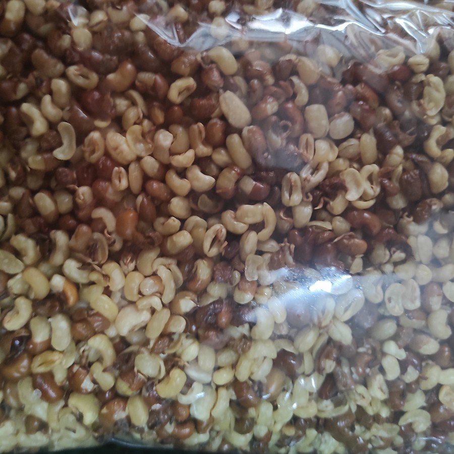 

KACANG MENTIK / CEMILAN / 200 gr