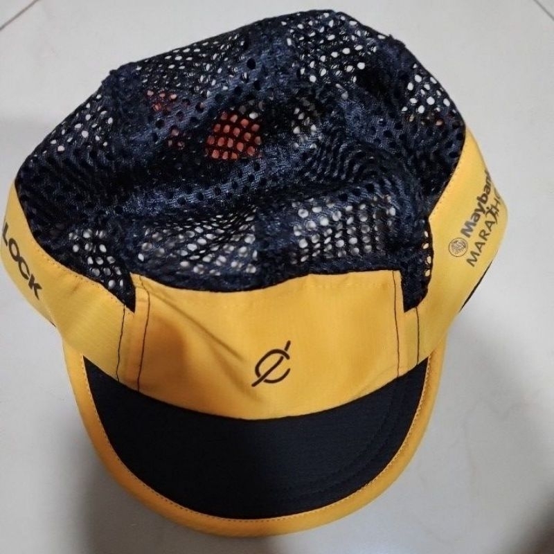 topi Capslock Maybank Marathon 2024 new