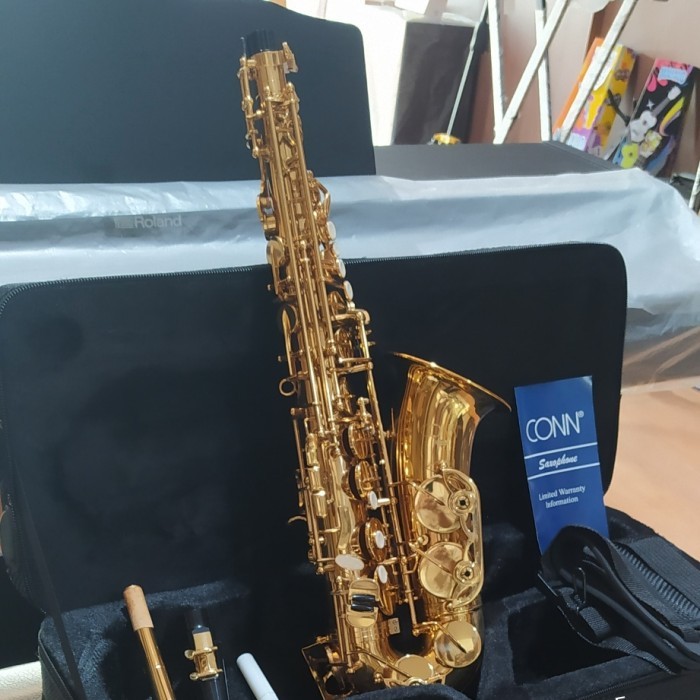 CONN AS-651 DIR ALTO SAXOPHONE GOLD LAQUER