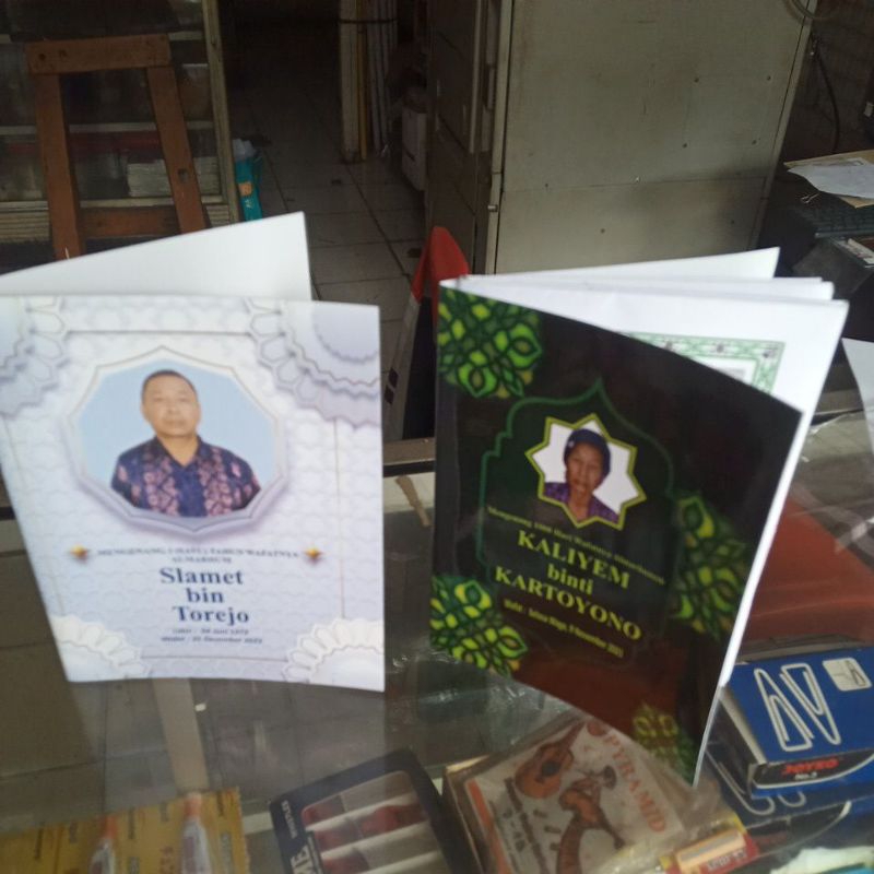 

buku yasin tahlil isi 64 hlmn
