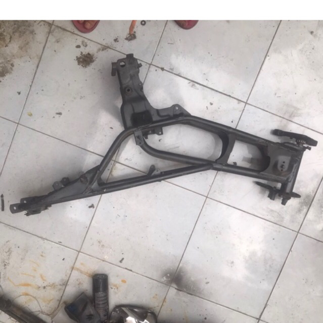 Frame rangka body motor honda win100 original second utuh