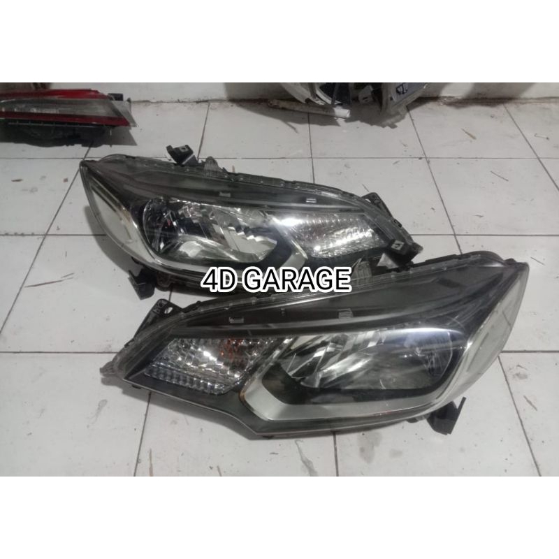 Headlamp Lampu Depan Honda Jazz GK5