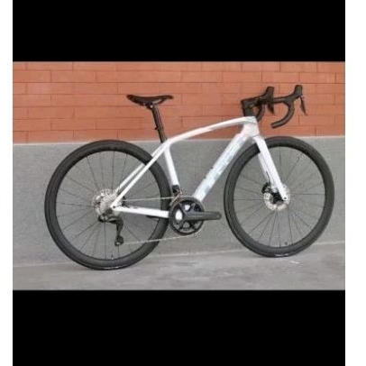 Sepeda Balap Trek Emonda SL7