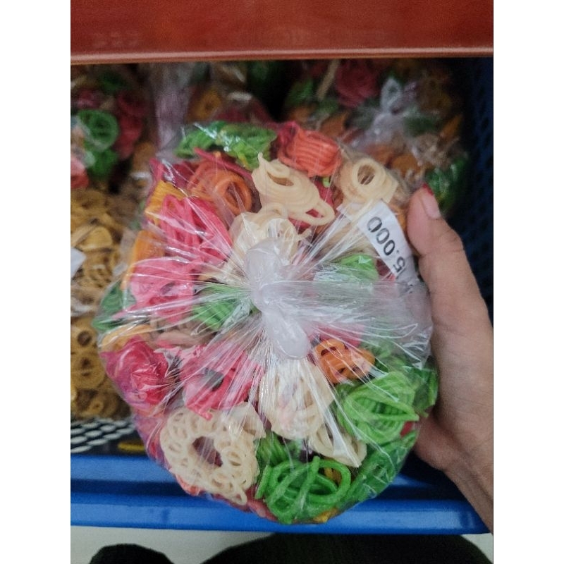 

kerupuk mentah kerupuk seblak