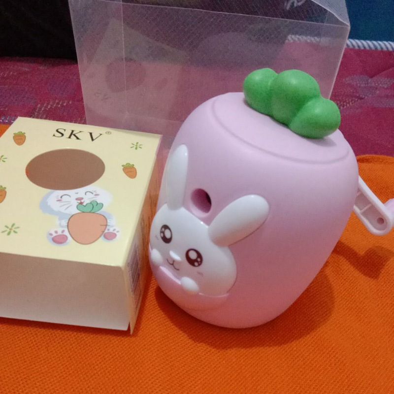 

RAUTAN MEJA RABBIT UNIK