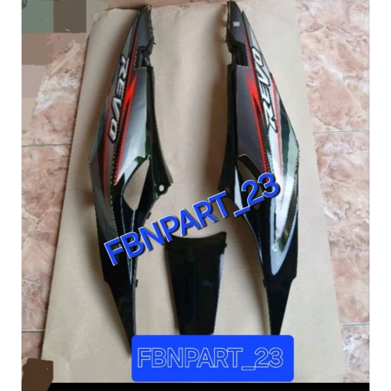 BODY BELAKANG REVO LAMA / REVO LANCIP MERAH BODY BELAKANG REVO LAMA LANCIP HITAM