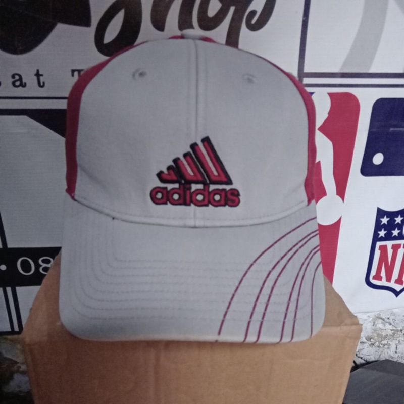 Topi second original build up by Adidas