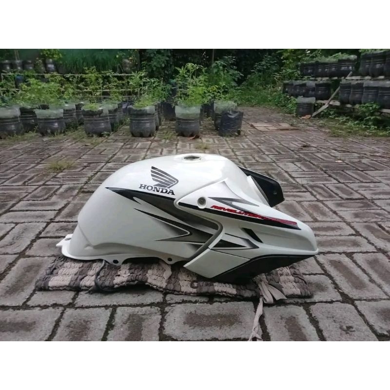 TANGKI TIGER REVO ALBINO SET SAYAP TAHUN MUDA 2013 REPAINT ULANG