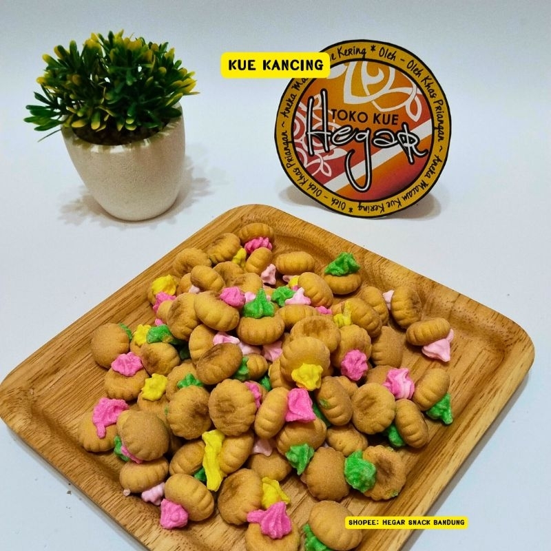 

Kue Kancing Gembrose