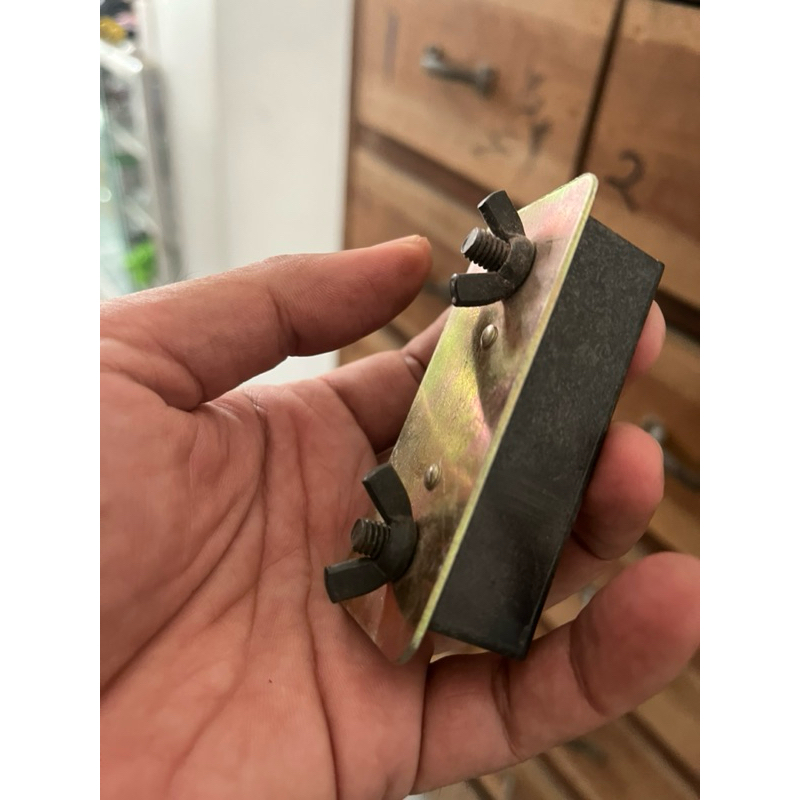 Tatakan asah pisau pasah