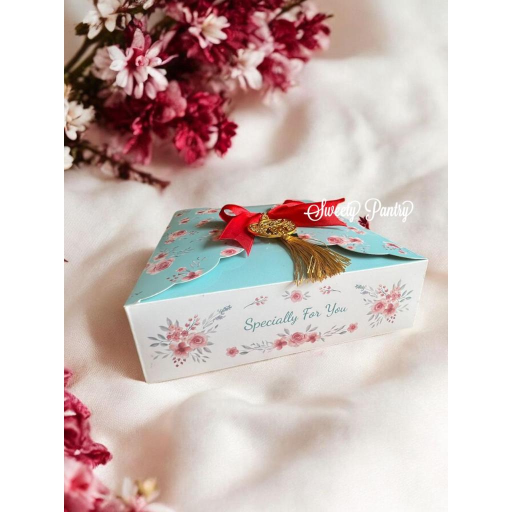 

YIHUA IMLEK - box dus packaging hampers imlek kemasan kotak CNY Uk 20x20x6 cm