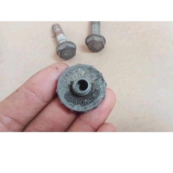 TUTUP KARBU SUZUKI RC BRAVO TORNADO CRYSTAL ORIGINAL SECOND COPOTAN
