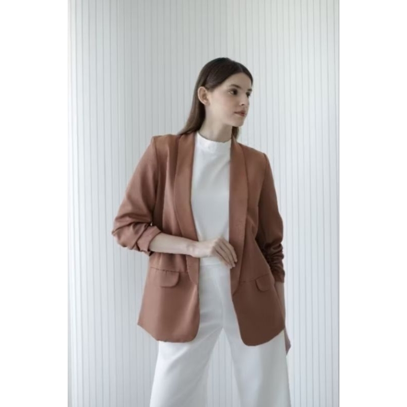blazer blanik oversize / blazer kantor jumbo / blazer blanik tangan kedut
